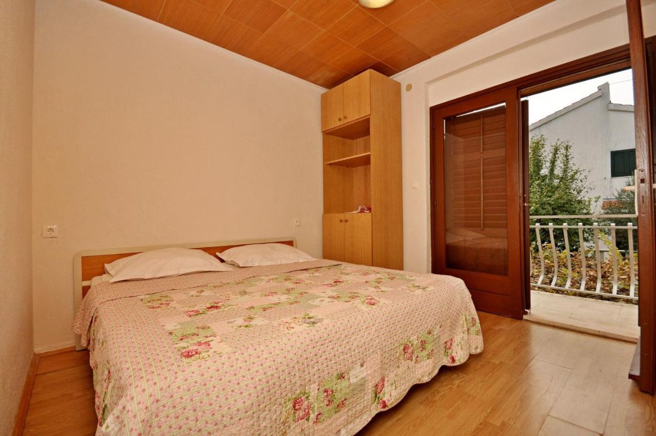 Apartment Jakov Donji Okrug  Exterior foto